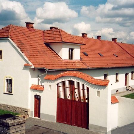 Ferienwohnung Blazkuv Statek Malsice Exterior foto