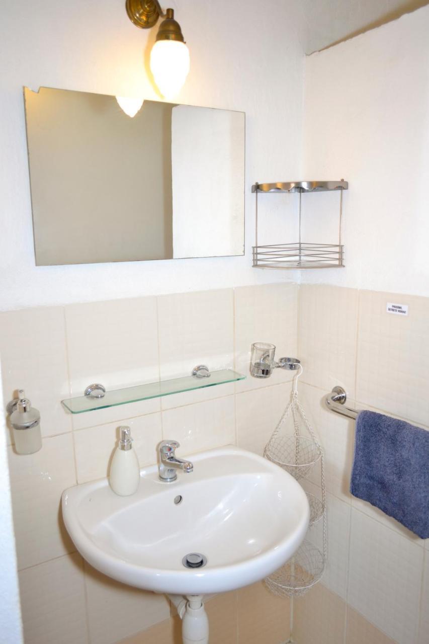 Ferienwohnung Blazkuv Statek Malsice Exterior foto